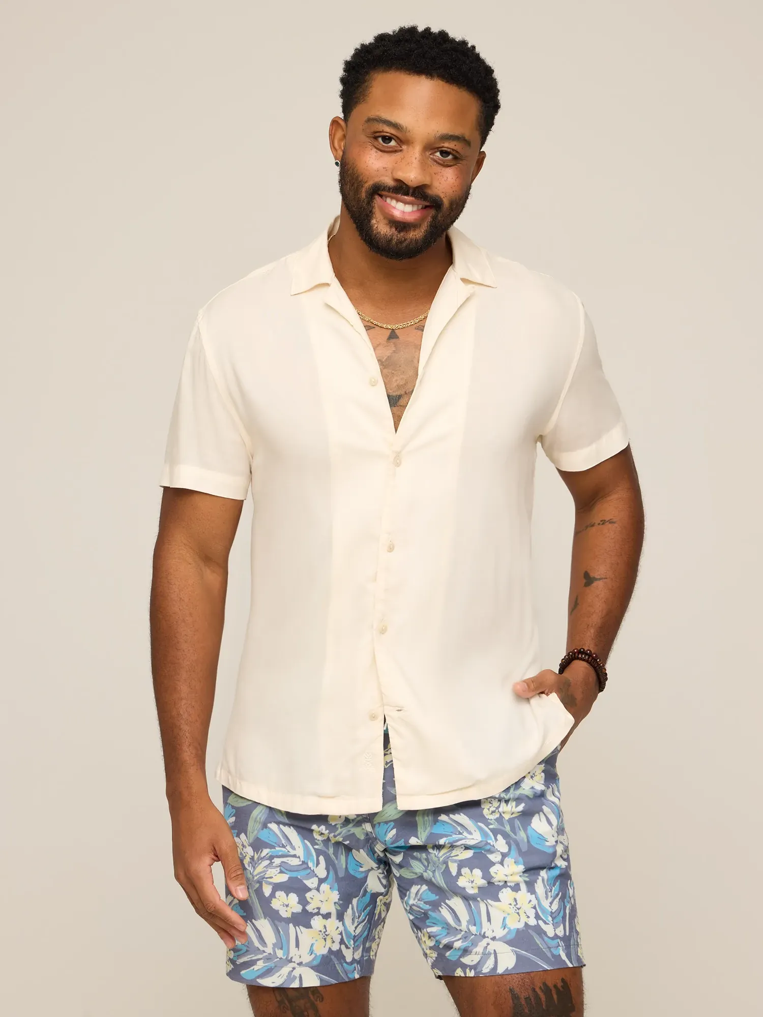 1710-the-ivory-lotus-rayon-sunday-shirt-1.webp The Ivory Lotus (Rayon Sunday Shirt)