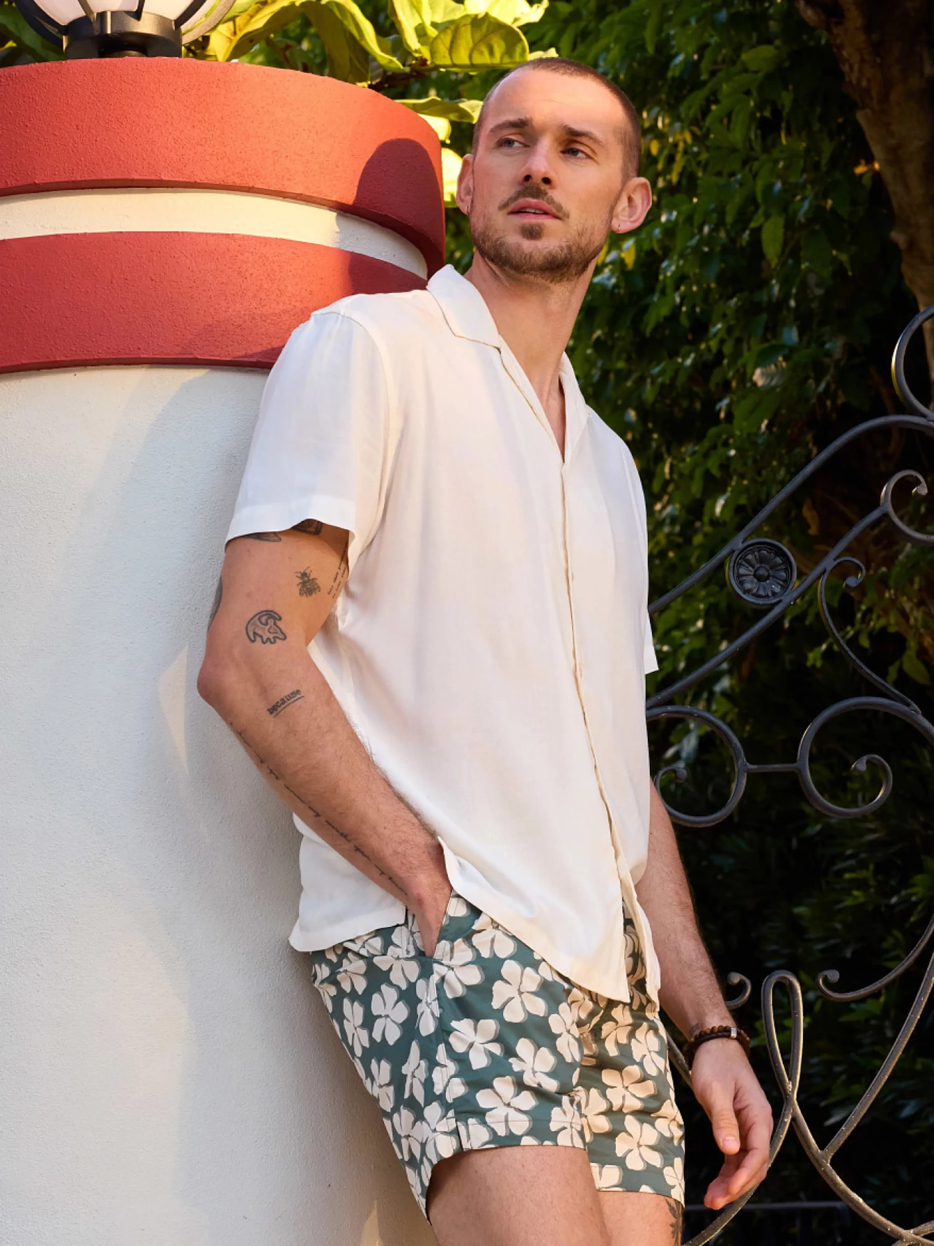 1710-the-ivory-lotus-rayon-sunday-shirt-6.webp The Ivory Lotus (Rayon Sunday Shirt)