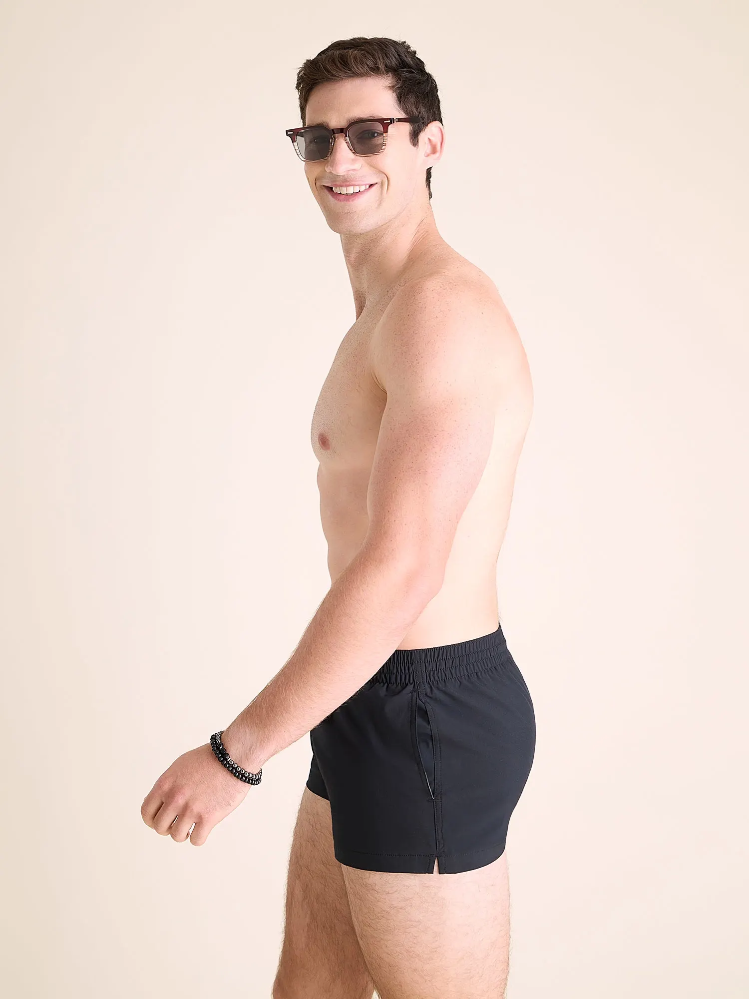 2535-the-capes-2-classic-lined-swim-trunk-3.webp The Capes 2" (Classic Lined Swim Trunk)