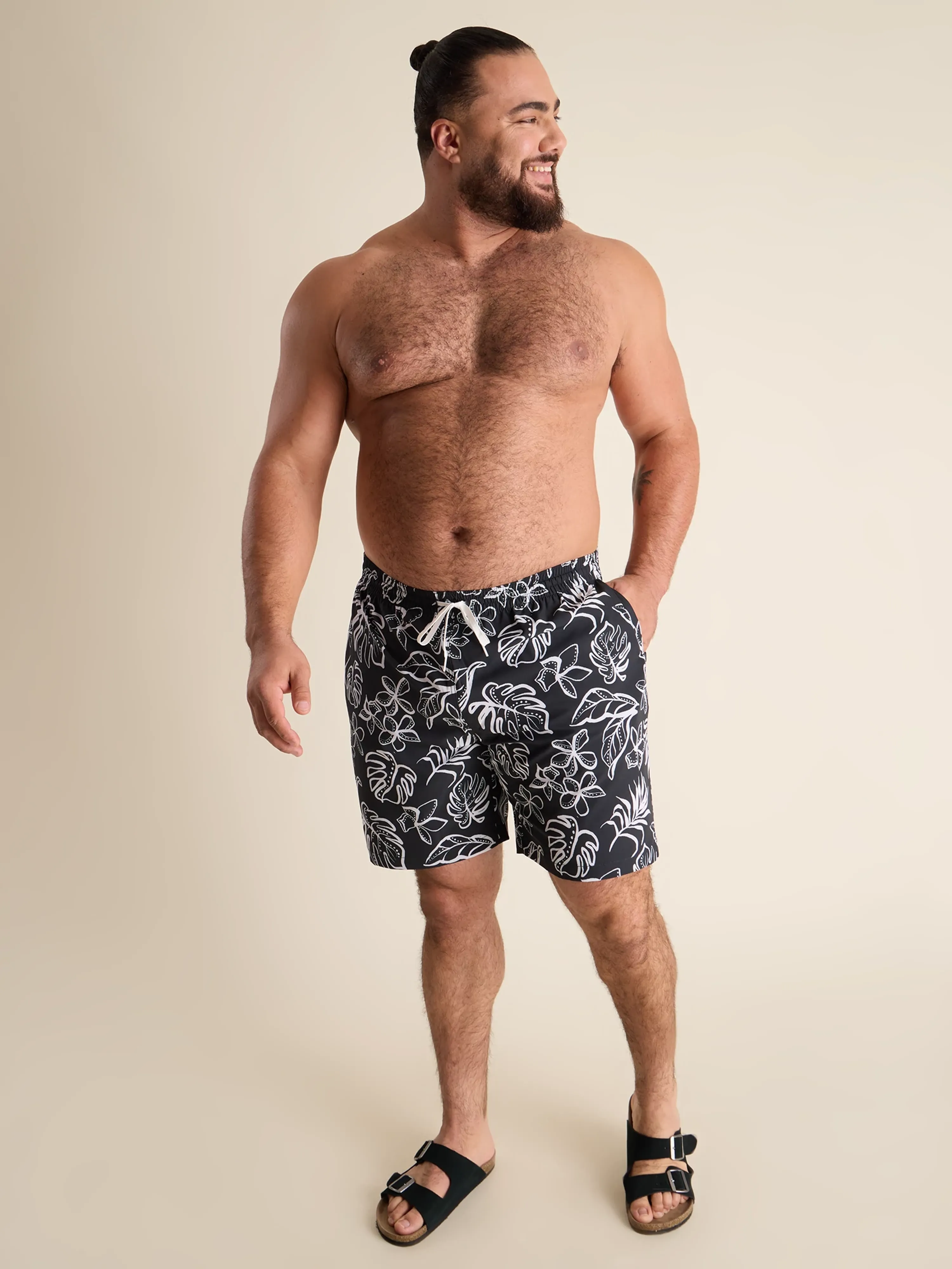 The Briefly in Paradise 7" (Classic Lined Swim Trunk)