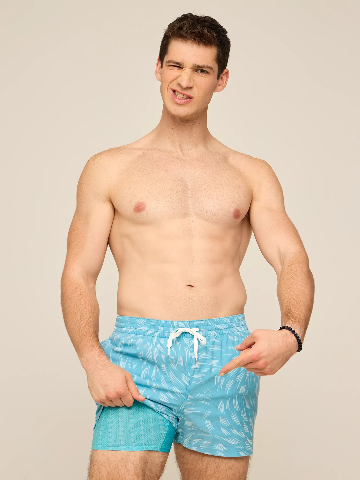 3105-the-turqoiuse-tides-4-classic-lined-swim-trunk-5.webp The Turqoiuse Tides 4" (Classic Lined Swim Trunk)