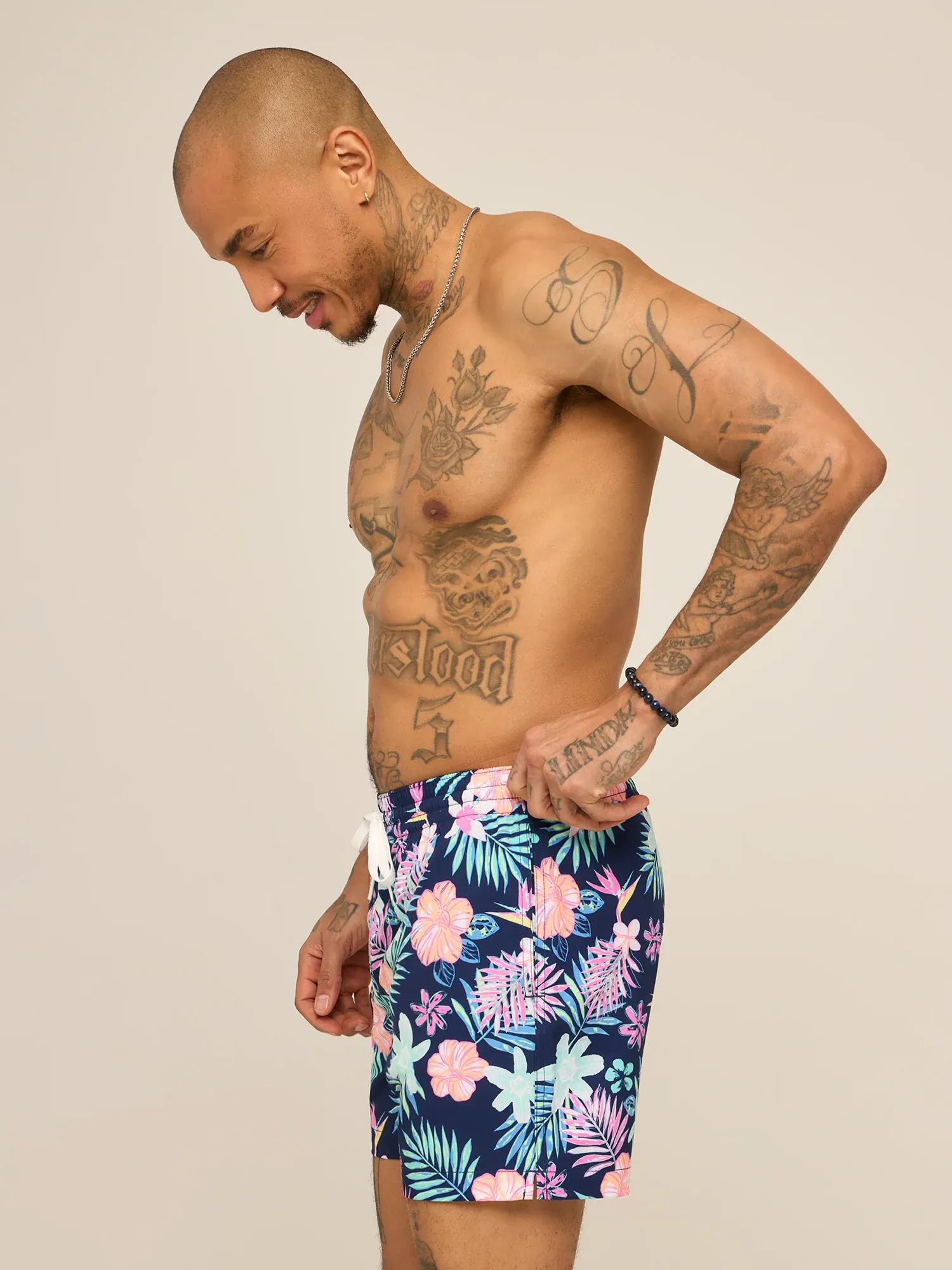 3296-the-tropic-like-its-hots-5.5-classic-lined-swim-trunk-3.webp The Tropic Like Its Hots 5.5" (Classic Lined Swim Trunk)