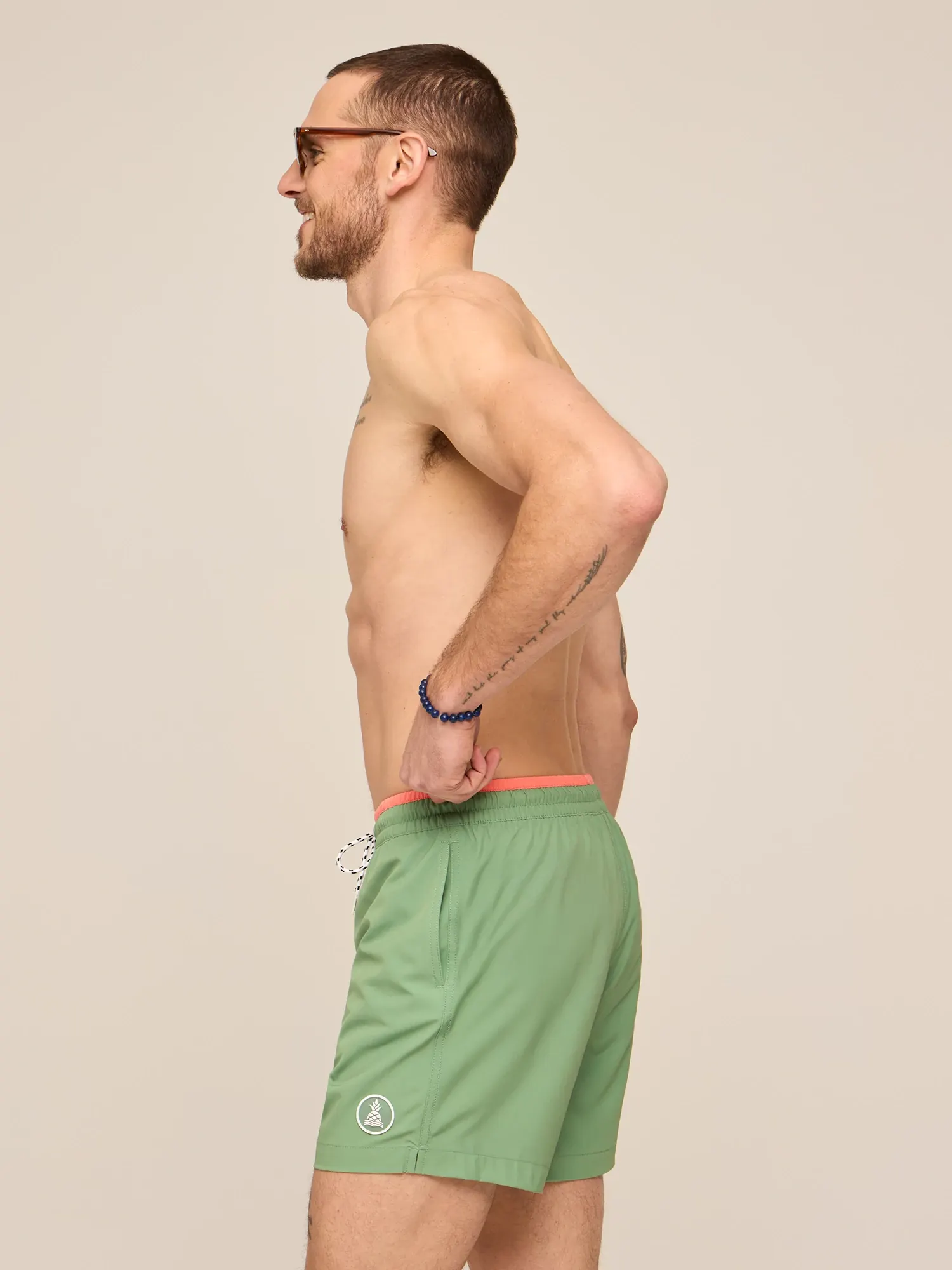 3616-the-alcove-greens-5.5-classic-swim-trunk-w-sp-wb-3.webp The Alcove Greens 5.5" (Classic Swim Trunk w/ SP WB)