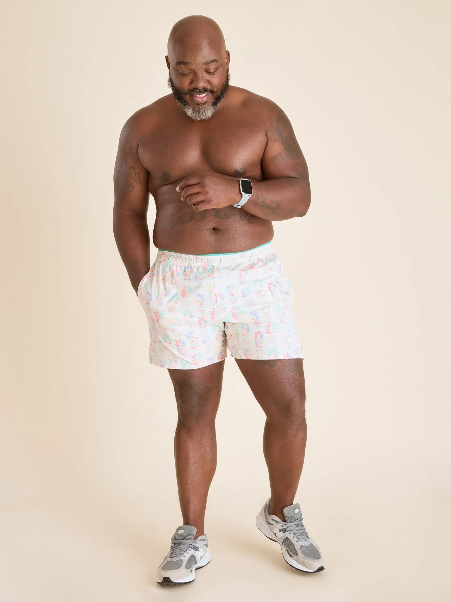 The Pastel Pineapples 5.5" (Ultimate Training Short with Hidden Liner)