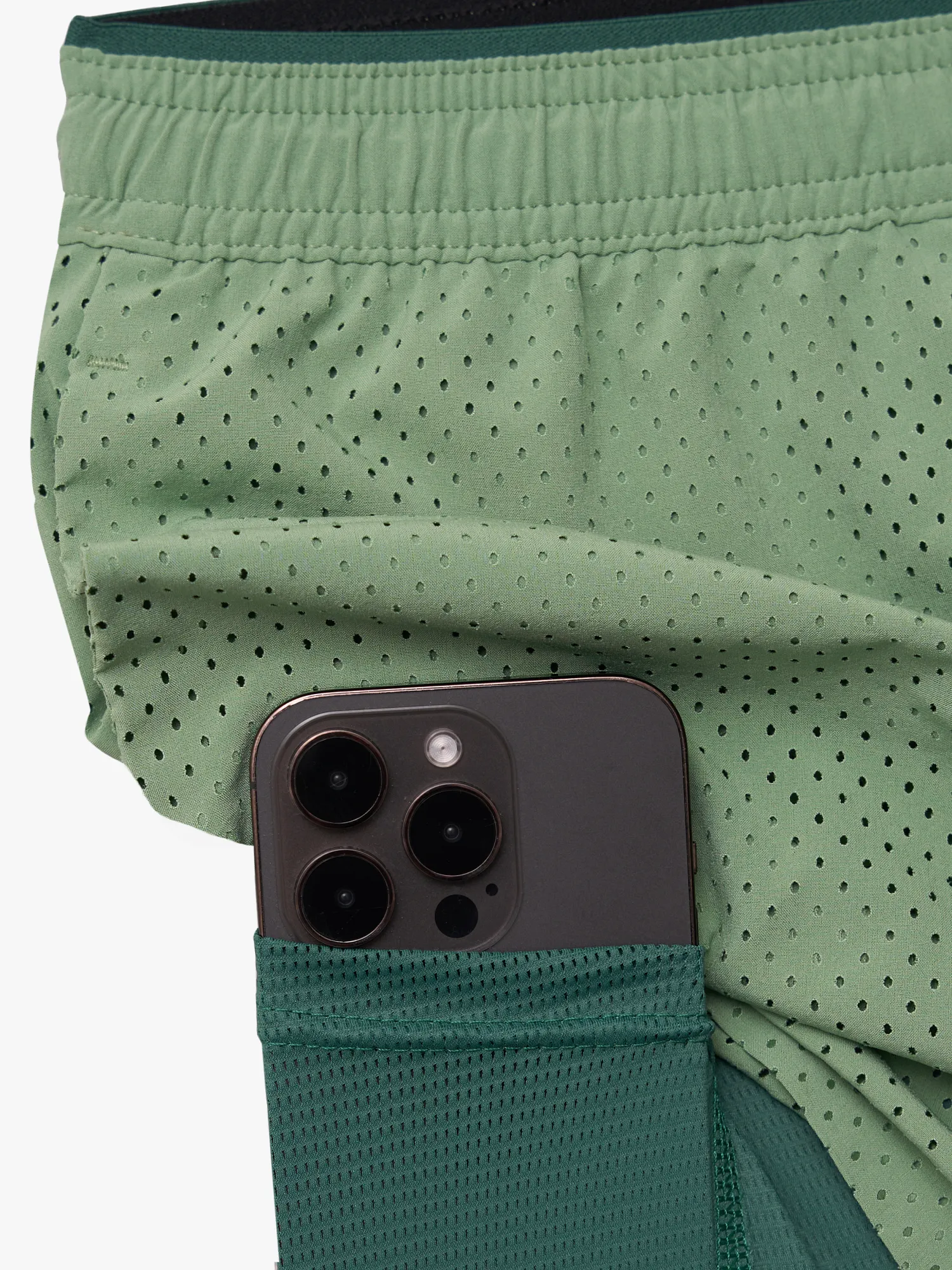 The Alcove Greens 5.5" (Blocked Ultimate Training Short)
