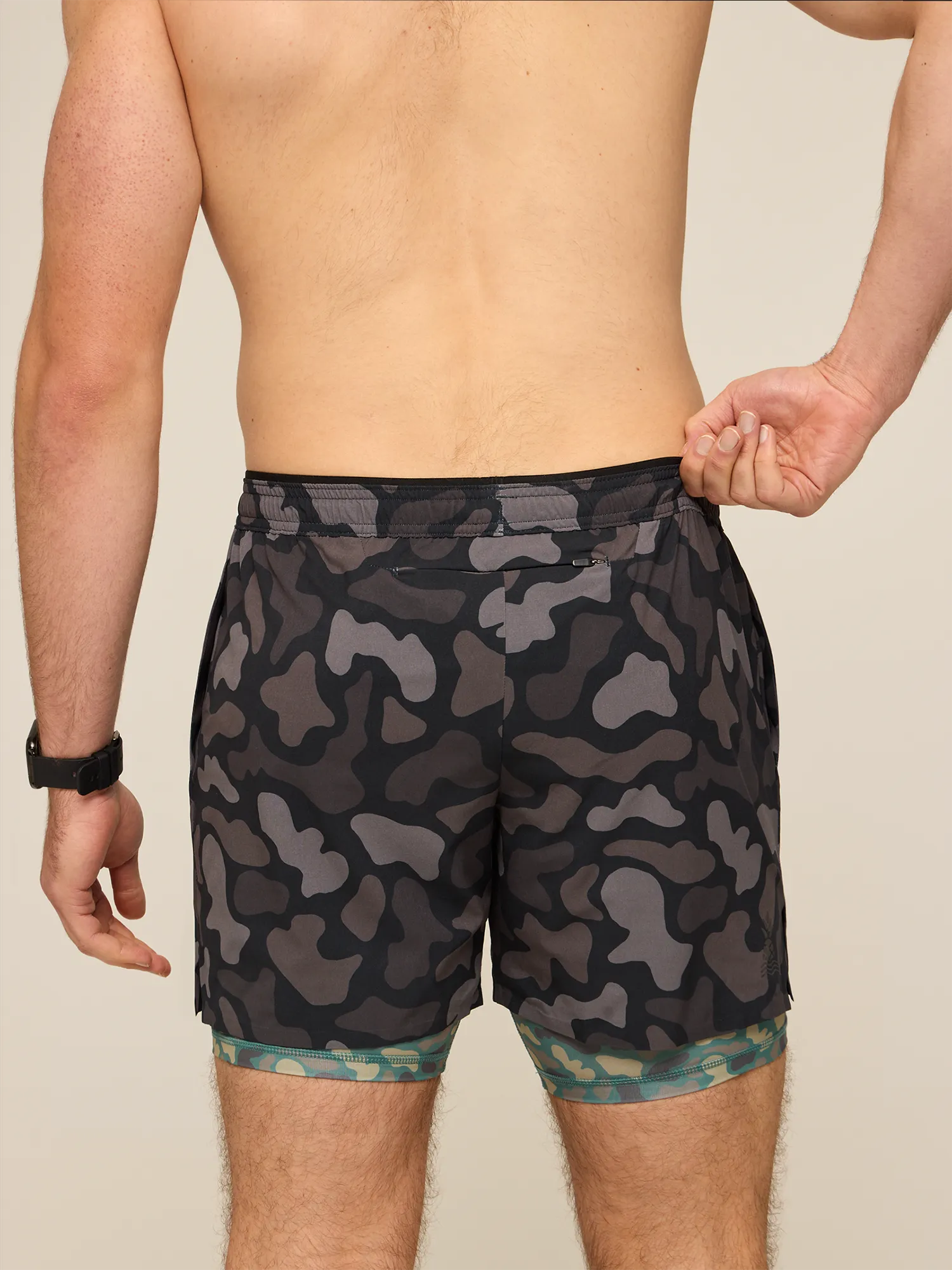 The Duck & Covers 5.5" (Ultimate Training Short)- Black