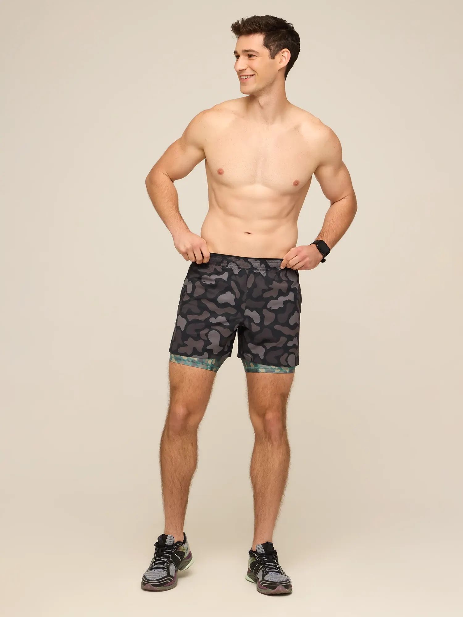 The Duck & Covers 5.5" (Ultimate Training Short)- Black
