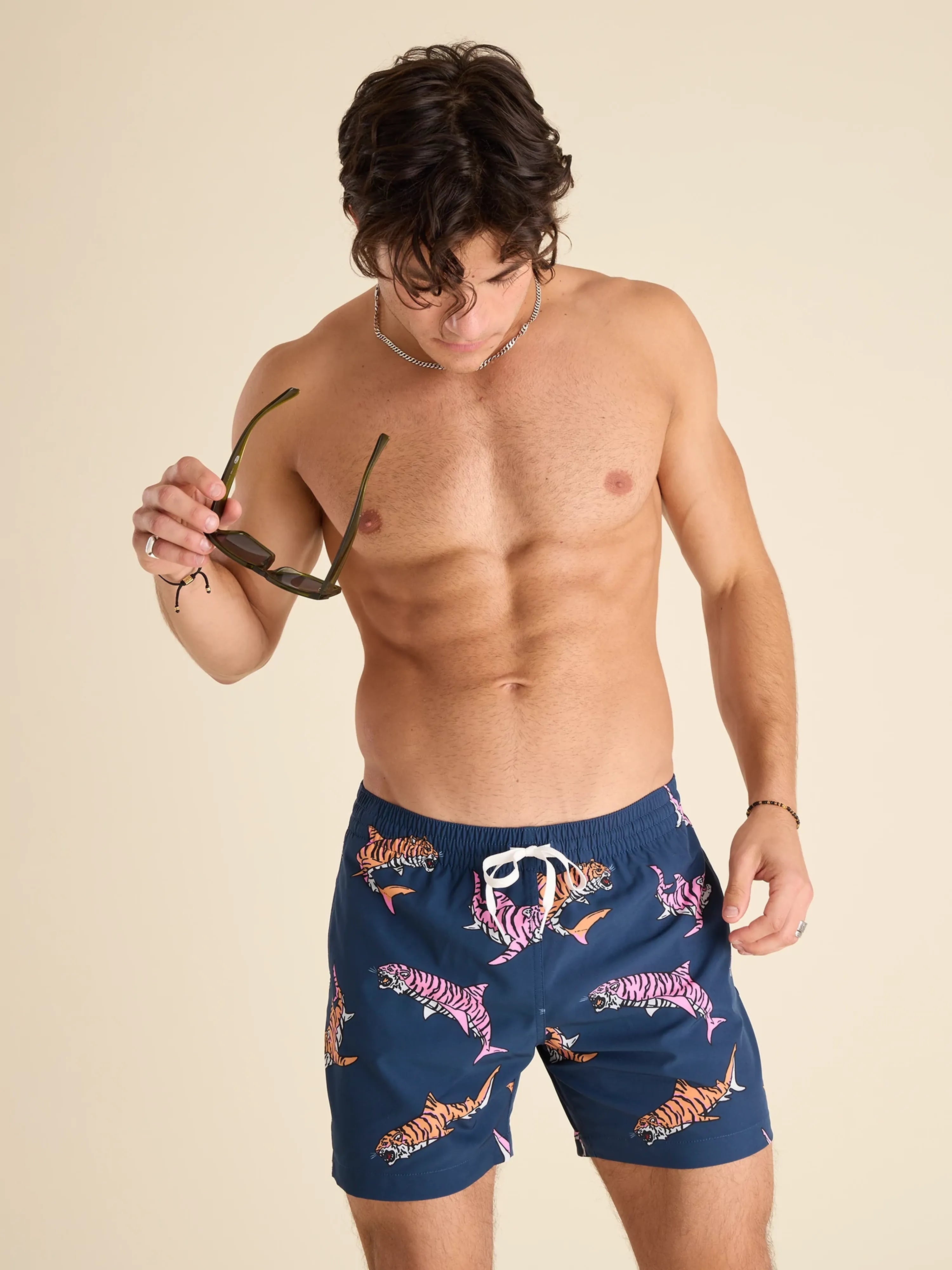 390-the-king-of-the-seas-5.5-classic-swim-trunk-1.jpg The King of the Seas 5.5" (Classic Swim Trunk)