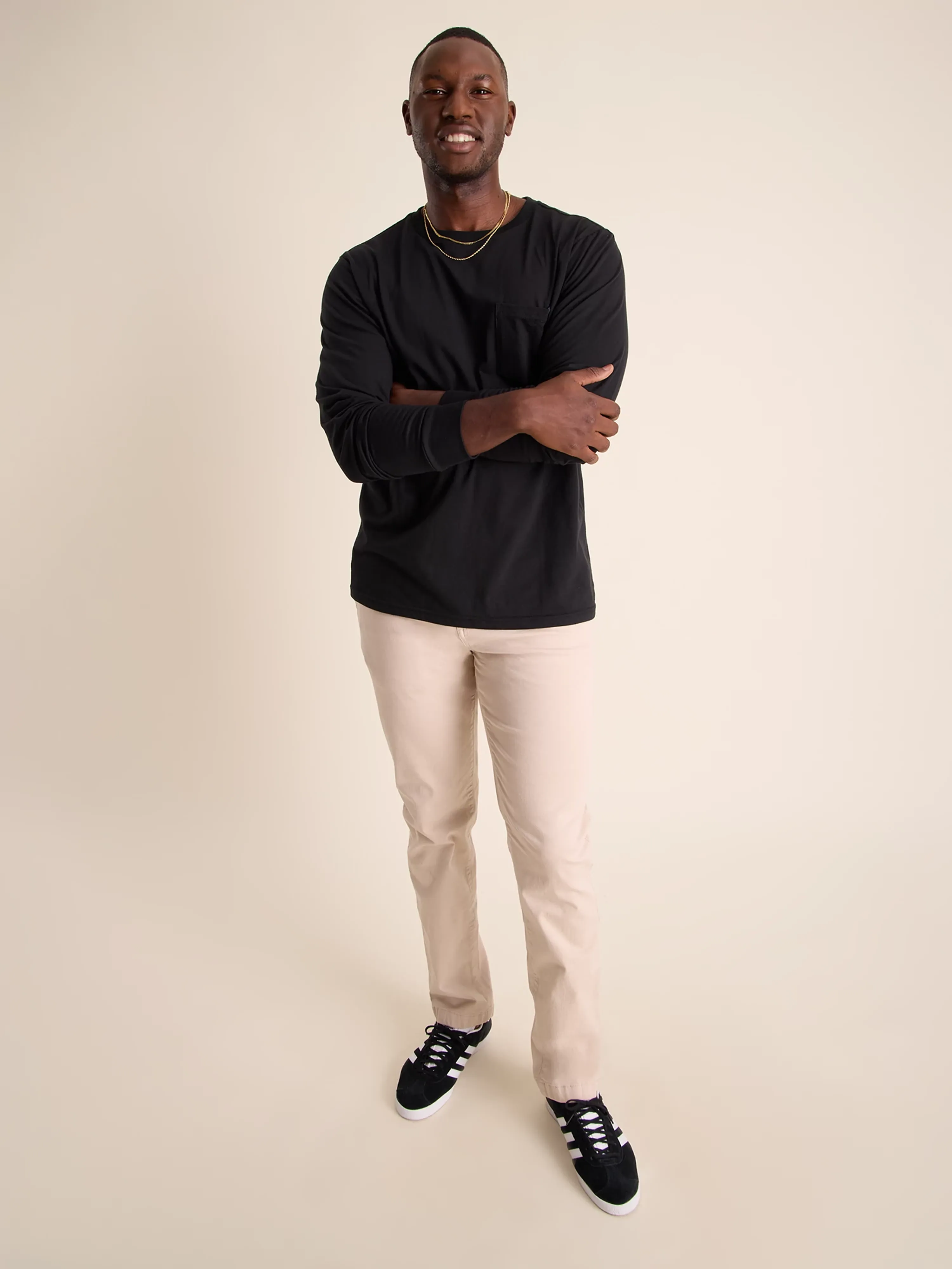 4844-the-basically-l-s-pocket-t-shirt-true-black-4.webp The Basically (L/S Pocket T-Shirt) - True Black