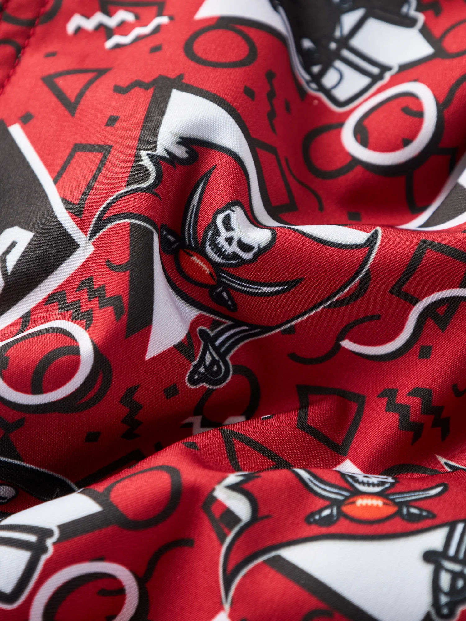 The Buccaneers Game Day Fit (Boys Classic Lined Trunk)