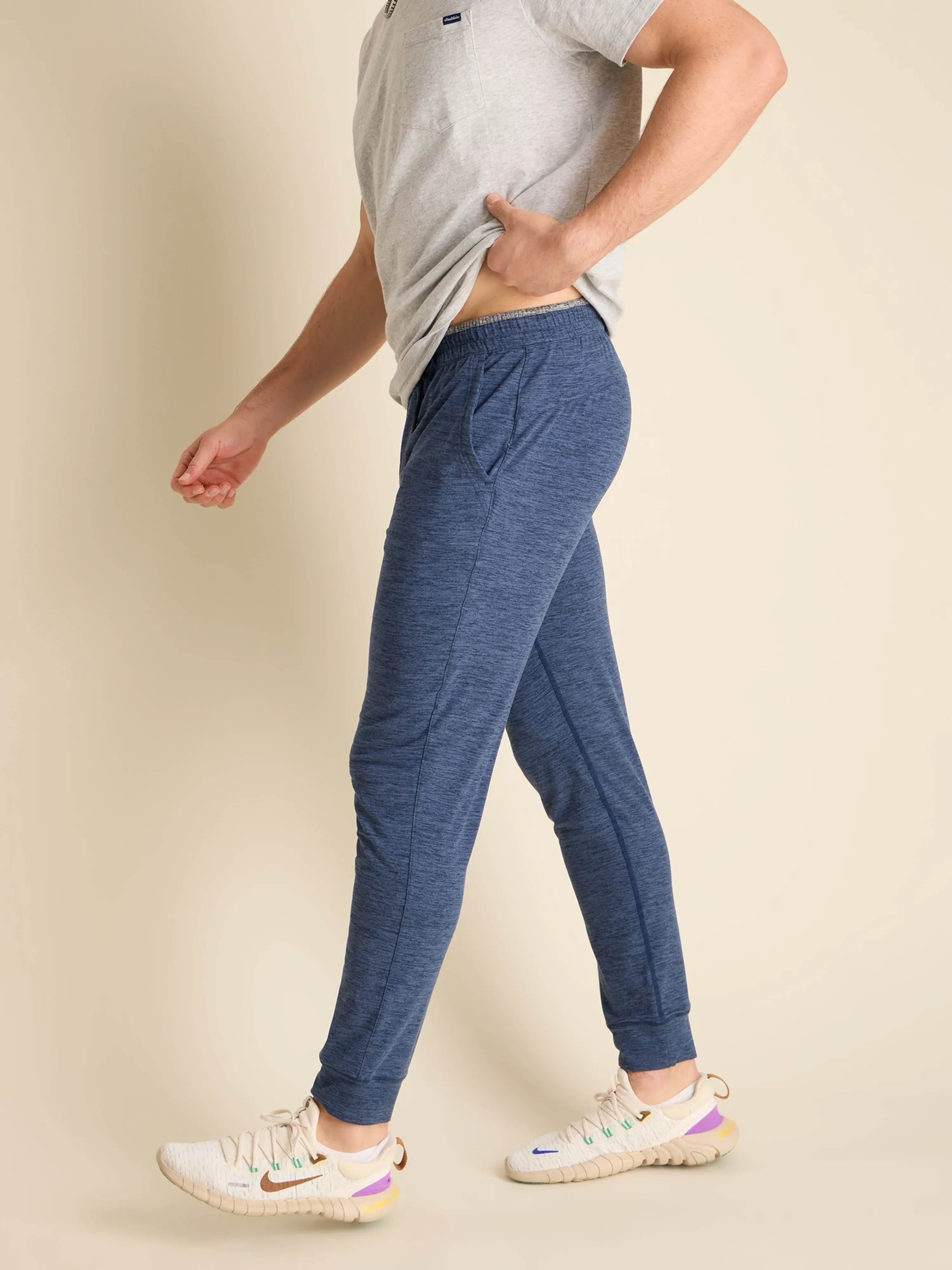 54-the-lakesides-movementum-jogger-3.webp The Lakesides (Movementum Jogger)