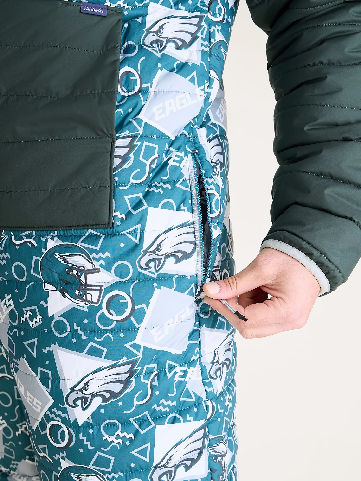 The Eagles Game Day Fit (NFL Puffer Chubbsie)