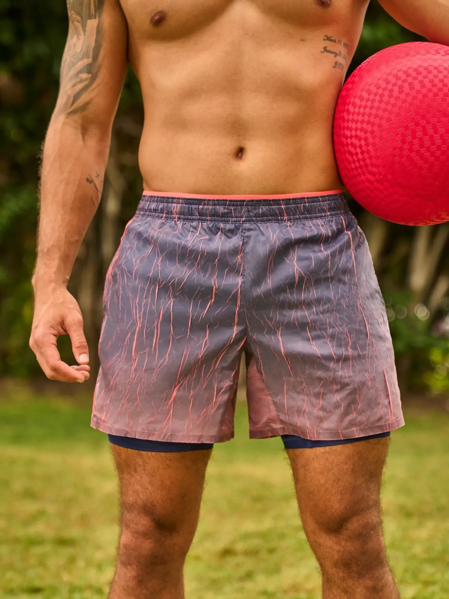 6125-the-fire-and-ices-5.5-crinkle-ultimate-training-short-3.webp The Fire and Ices 5.5" (Crinkle Ultimate Training Short)