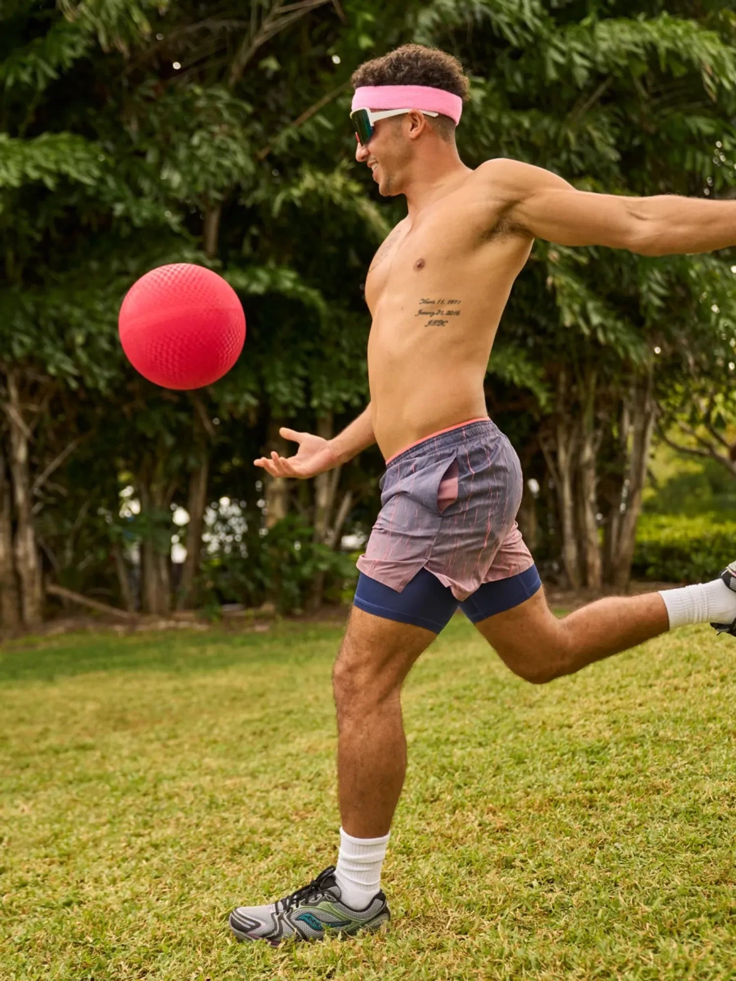 6125-the-fire-and-ices-5.5-crinkle-ultimate-training-short-4.jpg The Fire and Ices 5.5" (Crinkle Ultimate Training Short)