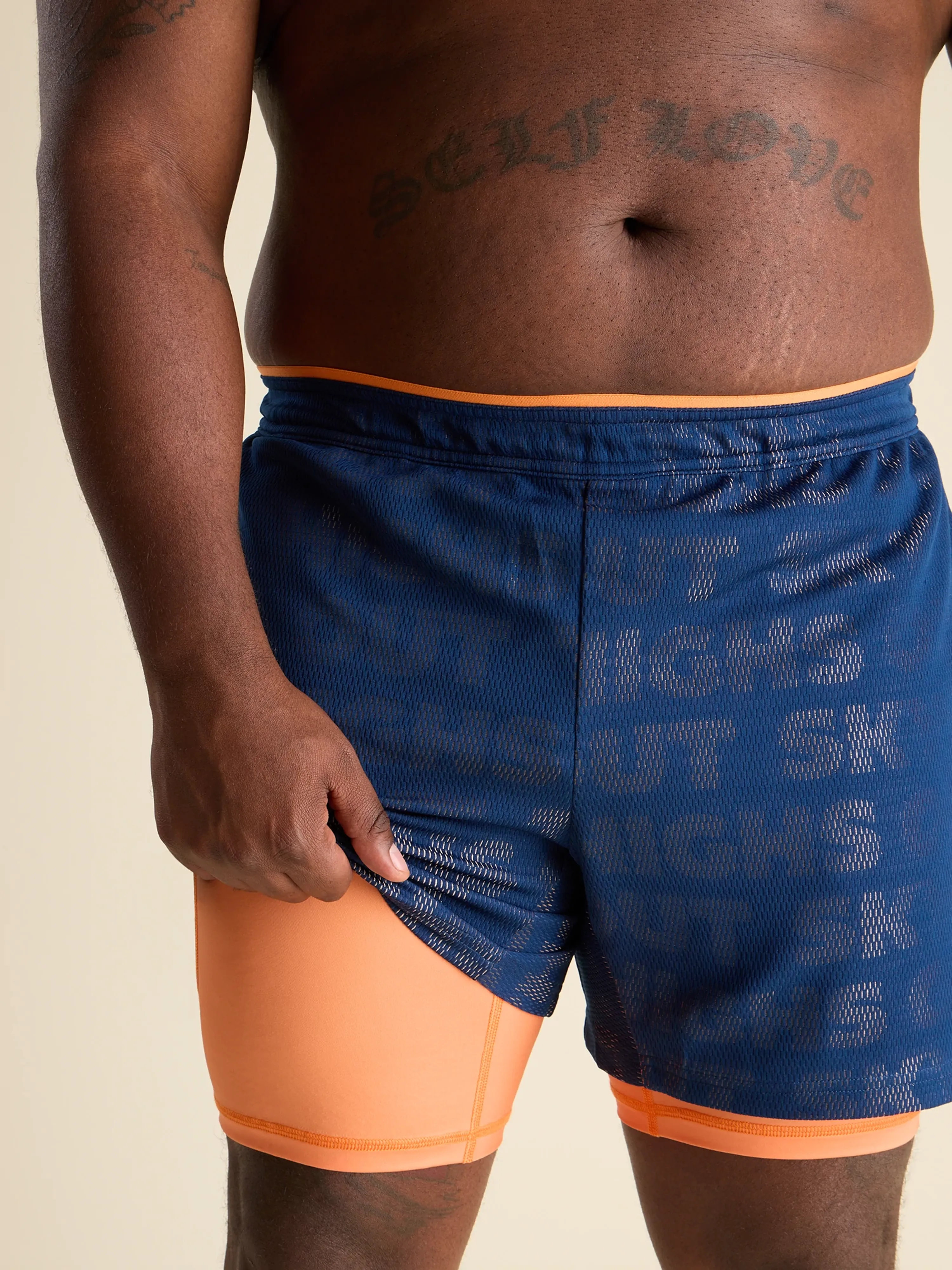 The Navy Read All About Its 5.5" (Mesh Training Short)
