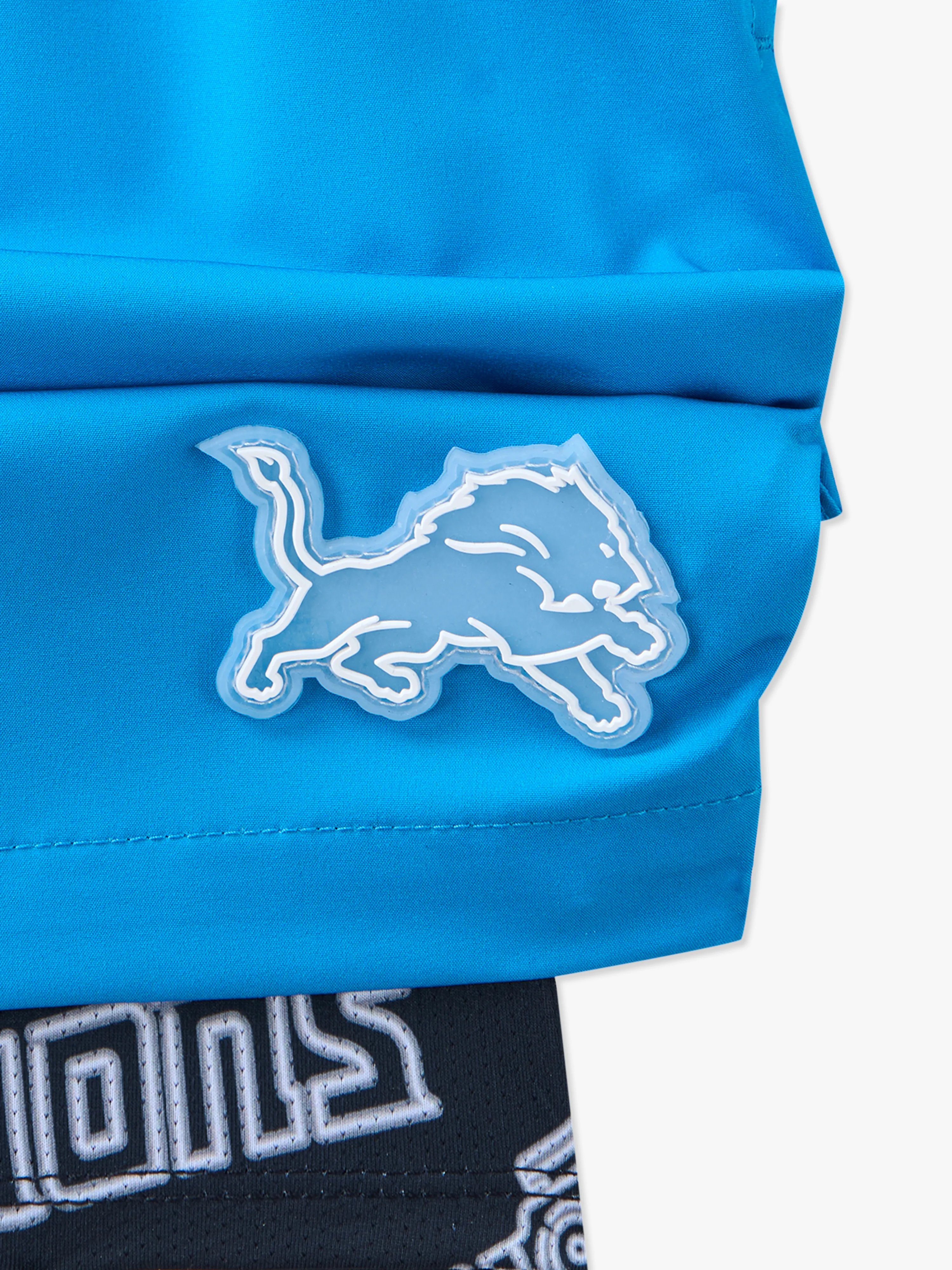 6620-the-lions-5.5-nfl-classic-lined-swim-trunks-2.webp The Lions 5.5" (NFL Classic Lined Swim Trunks)