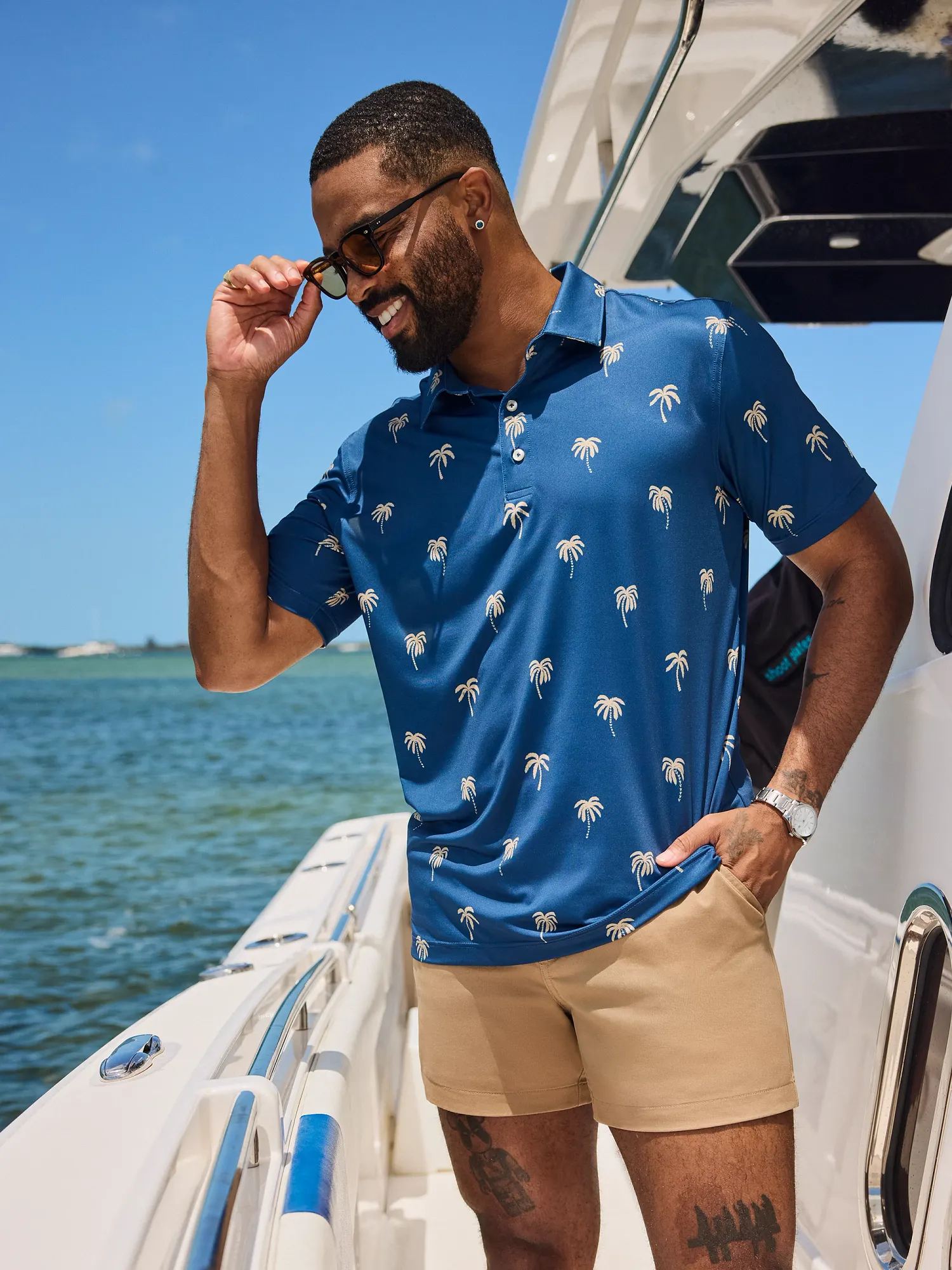 6801-the-midnight-palms-performance-polo-2.webp The Midnight Palms (Performance Polo)