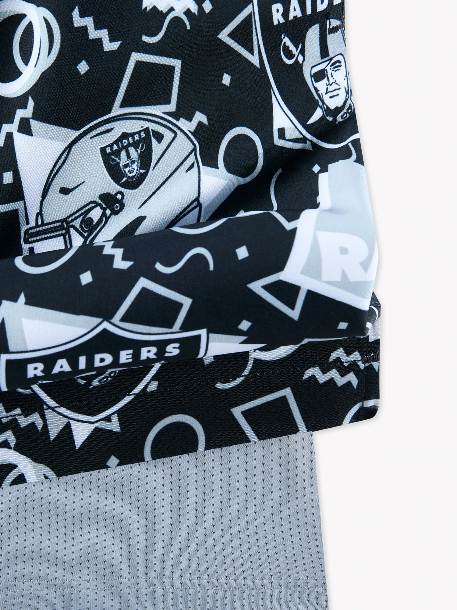 The Raiders Game Day Fit  5.5"  (Classic Lined Swim)