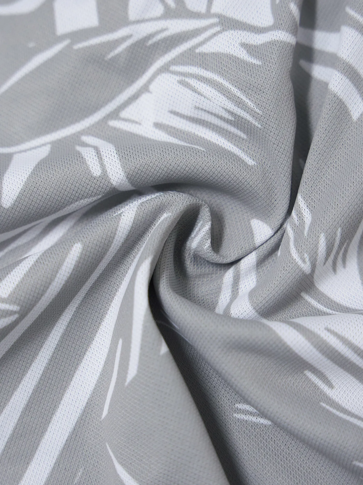 7971-the-silver-leaf-range-polo-9.webp The Silver Leaf (Range Polo)
