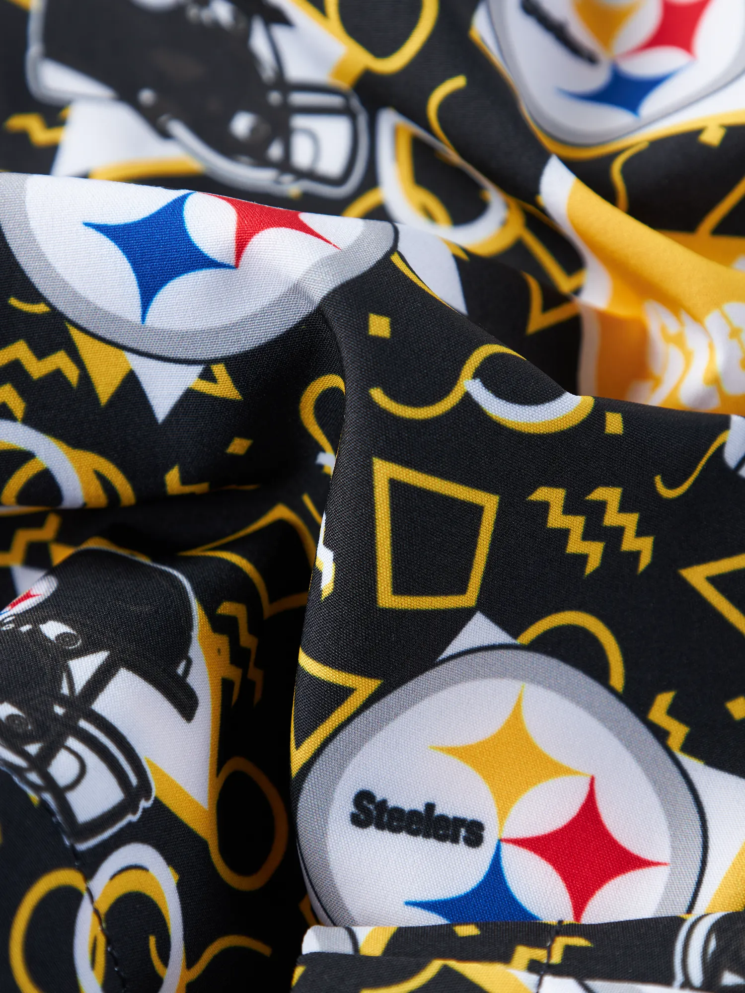8128-the-steelers-game-day-fit-boys-classic-lined-trunk-3.webp The Steelers Game Day Fit (Boys Classic Lined Trunk)