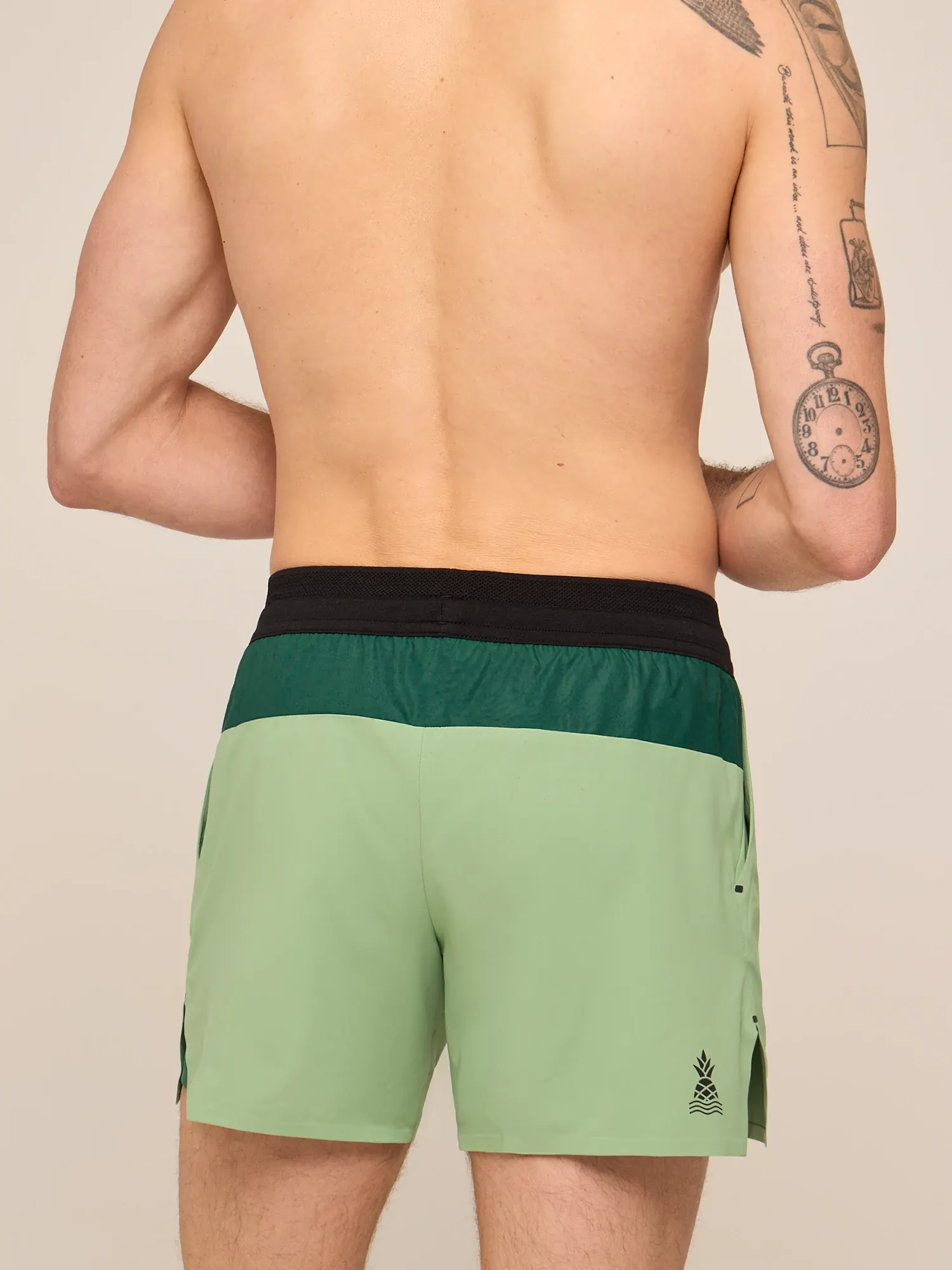 911-the-alcove-greens-premium-ultimate-training-short-3.webp The Alcove Greens (Premium Ultimate Training Short)